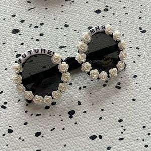 Sunglasses Future Mrs NWT